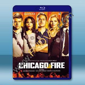  芝加哥烈焰 第5-6季 Chicago Fire S5-S6 藍光25G 4碟
